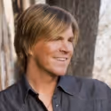 Jack Ingram Plays Town Hall Theatre, 3/30