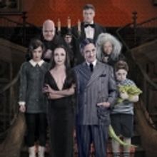 Photo Coverage: THE ADDAMS FAMILY's First New Family Photo!