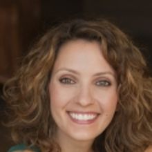 BWW Reviews: Demaree Alexander Bows @ Sterling's