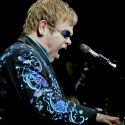 Photo Coverage: Elton John Pays Tribute to Elizabeth Taylor in Concert
