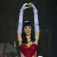 Photo Flash: Katy Perry Performs in Auckland