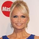 Kristin Chenoweth Serenades Oprah with WICKED in Honor of Final Show; Stars Bid…