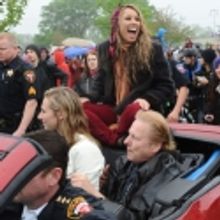 Photo Flash: Top 3 Travel Home on AMERICAN IDOL