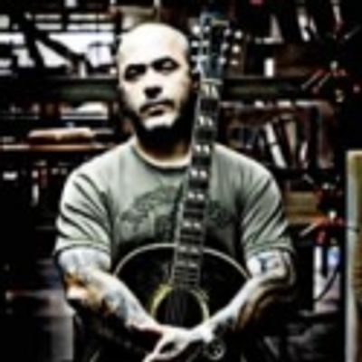 Aaron Lewis of Staind Brings Solo Acoustic Concert  to Lincoln City, 6/24-25
