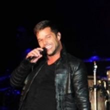 Photo Flash: Ricky Martin Peforms at Cemil Topuzlu Hall