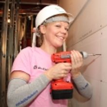 Photo Flash: LOVE, LOSS, AND WHAT I WORE Cast Helps Out Habitat for Humanity