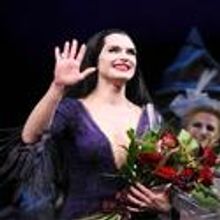 Photo Coverage: Brooke Shields Opens in THE ADDAMS FAMILY - Curtain Call!