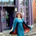 Photo Flash - DIE, MOMMIE, DIE! UK Production - Angela Arrives in Manchester