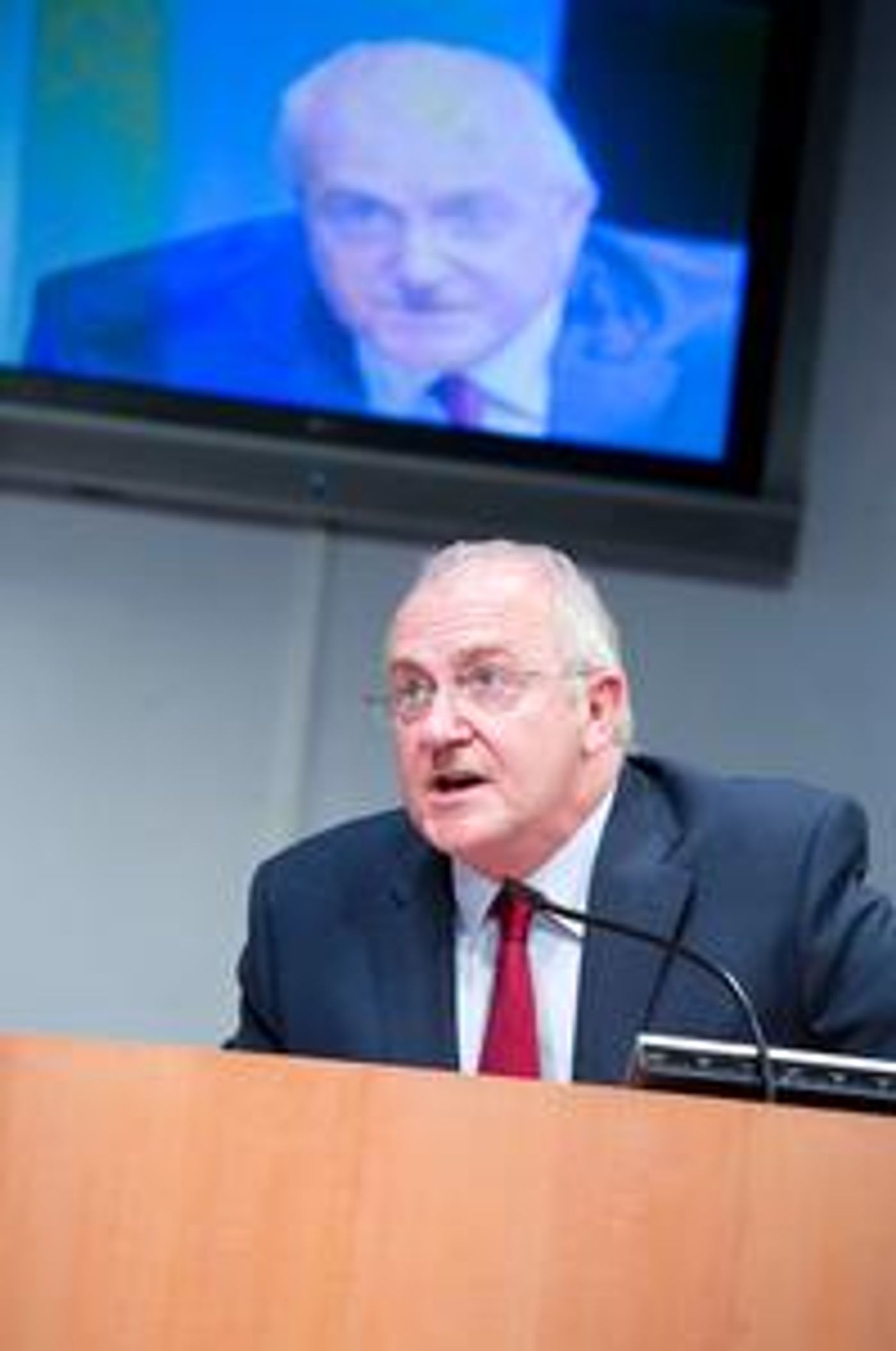 Photo-Flash-Tricycle-Theatres-TACTICAL-QUESTIONING-20000101