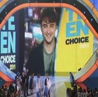 STAGE TUBE: Daniel Radcliffe Accepts Teen Choice Award