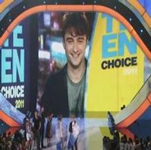 STAGE TUBE: Daniel Radcliffe Accepts Teen Choice Award
