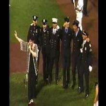 STAGE TUBE: Liza Minnelli Sings 'New York, New York' in 2001