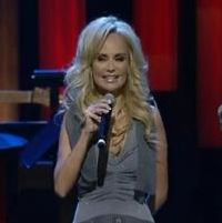 STAGE TUBE: Kristin Chenoweth Sings 'What Would Dolly Do?' at Grand Ole Opry Video