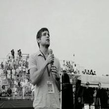 STAGE TUBE: Jeremy Jordan Sings National Anthem at World Team Tennis