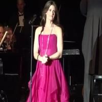 STAGE TUBE: Idina Menzel Sings WICKED, WILD PARTY, and More at Greek! Video