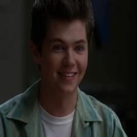 STAGE TUBE: Sneak Peek of Tonight's GLEE Return! Video