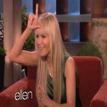 STAGE TUBE: Kristin Chenoweth Visits ELLEN!