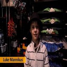 STAGE TUBE: Luke Mannikus Covers Thanksgiving Parade For Givenik.com