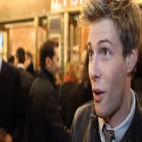 STAGE TUBE: Bebe Neuwirth, Hunter Parrish & More Stop by LYSISTRATA JONES Opening…