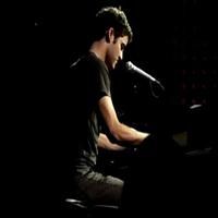 STAGE TUBE: Darren Criss Makes Surprise Appearance at Joe's Pub!