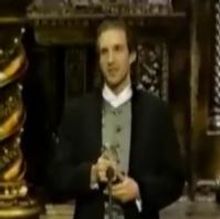STAGE TUBE: On This Day 12/22 - Ralph Fiennes