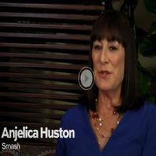 STAGE TUBE: Anjelica Huston, Debra Messing, Megan Hilty, Katharine McPhee Talk SMASH!