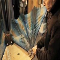 STAGE TUBE: Behind the Many Costumes of WICKED!