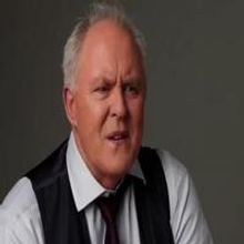 STAGE TUBE: Inside THE COLUMNIST Photo Shoot with John Lithgow