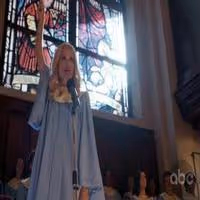 STAGE TUBE: Kristin Chenoweth Sings 'Jesus Take the Wheel' on GCB!