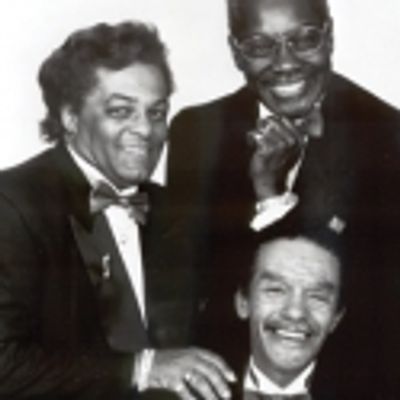 Mesa Arts Center Presents A HOLIDAY DOOWOP SHOW, 12/17