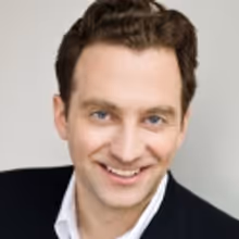 Graham Rowat Joins York Theatre Company's THE SHOW GOES ON, 3/16-18