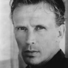 Peter Weller Set to Star in STAR TREK Sequel