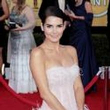 Angie Harmon to Light the UNICEF Snowflake at 2011 Lighting Ceremony