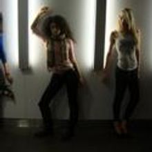 The Yellow Door Presents Window into Fashion 11/23