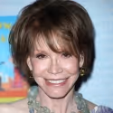 Mary Tyler Moore Wins Screen Actors Guild's Lifetime Achievement Award