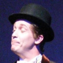 Laurel and Hardy Light Up the Falcon