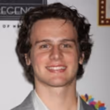 Sutton Foster, Jonathan Groff, et al. Set for Broadway Flea Market's Autograph Booth!