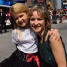 Photo Coverage: Broadway Takes Part in Shellac Flash Mob in Times Square fo Fashion…