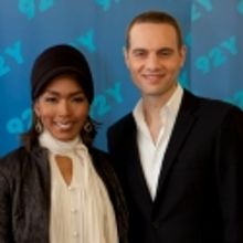 Photo Flash: Angela Bassett Visits BROADWAY TALKS