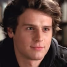Jonathan Groff to Return to GLEE in Season 3!