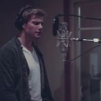 STAGE TUBE: Hunter Parrish Records 'Beautiful City' for GODSPELL Cast Album - Inside… Video