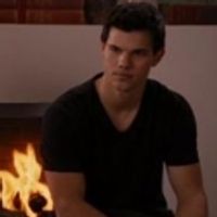 STAGE TUBE: Sneak Peek - New Jacob Black Video from TWILIGHT: BREAKING DAWN Video
