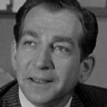Tony Award Winner Leonard Stone Dies at 87