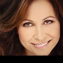 BWW Reviews: Linda Eder Dazzles At The Tilles Center