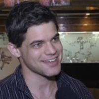 TV: Chatting with Broadway's NEWSIES! Meet the Team! Video