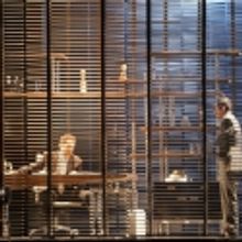 'Nadando con Tiburones'. La ley del m&aacute;s fuerte llega al Teatro de los Insurgente