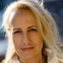 Polly Frost Brings One-Person Show to Englert Theatre, 5/19