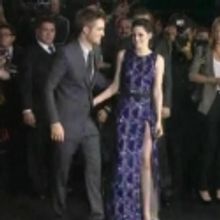 STAGE TUBE: TWILIGHT:BREAKING DAWN's World Premiere in Los Angeles