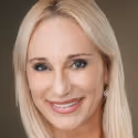 BWW Interviews: Lyn Stanley Talks About Her Road to Singing @ Sterling's