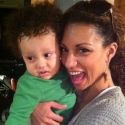 Photo Coverage: CATCH ME IF YOU CAN's Sabrina Sloan Sings for 'Carols for a Cure'